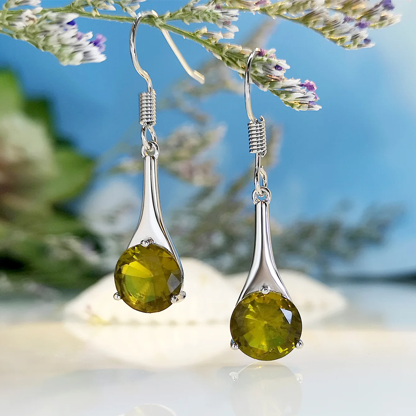 Ethnic Teardrop Crystal Drop Earrings for Women Leaf Geometric Pearl Rhinestone Dangle Piercing Jewelry Retro Female Girls Gifts
Ethnic Teardrop Crystal Drop Earrings for Women Leaf Geometric Pearl Rhinestone Dangle Piercing Jewelry Retro Female Girls Gifts