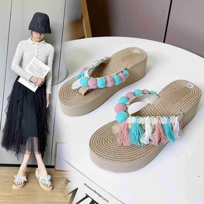 Fashion Tassel Outdoor Leisure Thick-soled Slippers Women's Summer Beach Shoes Women's Non-slip Lightweight Soft Flip-flops 2022
Fashion Tassel Outdoor Leisure Thick-soled Slippers Women's Summer Beach Shoes Women's Non-slip Lightweight Soft Flip-flops 2022
