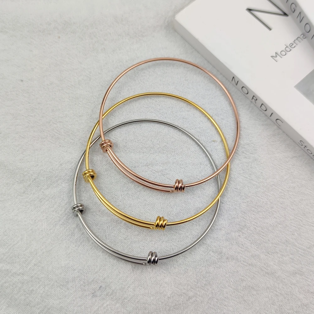 5 Pcs Bangles for Women Wholesale Stainless Steel Bracelets Gold Sliver Jewelry Mothers Day Gifts Pulsera Acero Inoxidable Mujer 
5 Pcs Bangles for Women Wholesale Stainless Steel Bracelets Gold Sliver Jewelry Mothers Day Gifts Pulsera Acero Inoxidable Mujer