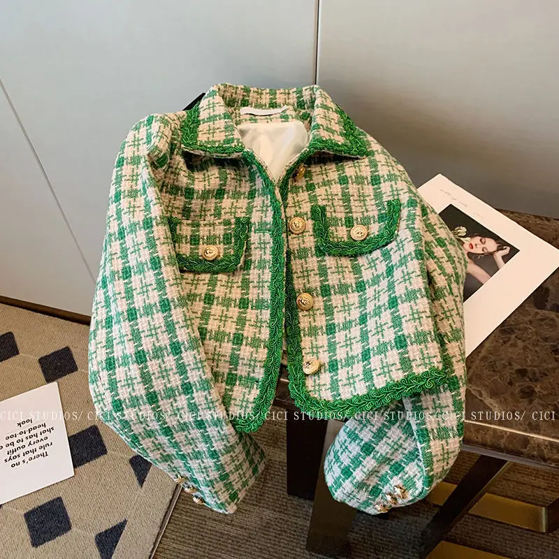 French retro green check polo coat Women's autumn 2023 new fashion short top coat women denim jacket
French retro green check polo coat Women's autumn 2023 new fashion short top coat women denim jacket