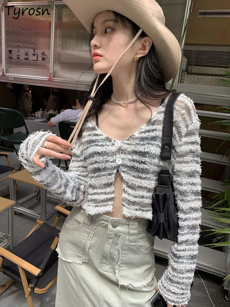 Striped Cardigan Women Design Sexy Cropped Minimalist Retro Personality Hot Girls Spring Korean Style Leisure Stylish Knitwear
Striped Cardigan Women Design Sexy Cropped Minimalist Retro Personality Hot Girls Spring Korean Style Leisure Stylish Knitwear