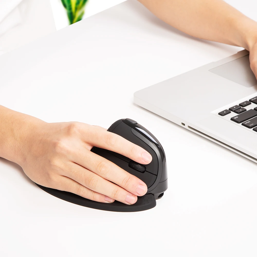 New Delux M618XSD Seeker Ergonomic Vertical Mouse with OLED Screen 4000DPI Rechargeable 1000mA Removable Back Cover For Computer
New Delux M618XSD Seeker Ergonomic Vertical Mouse with OLED Screen 4000DPI Rechargeable 1000mA Removable Back Cover For Computer