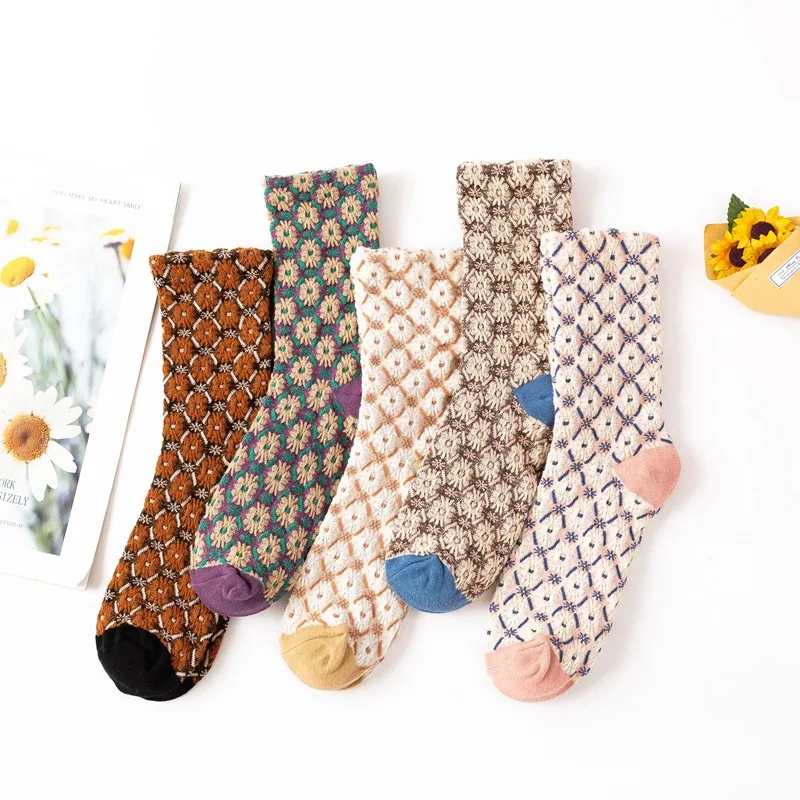 Fashion Harajuku Retro Woman Floral Vintage Socks Novelty Ethnic Print Kawaii Cute Cotton Casual Breathable Ladies Girls Funny
Fashion Harajuku Retro Woman Floral Vintage Socks Novelty Ethnic Print Kawaii Cute Cotton Casual Breathable Ladies Girls Funny