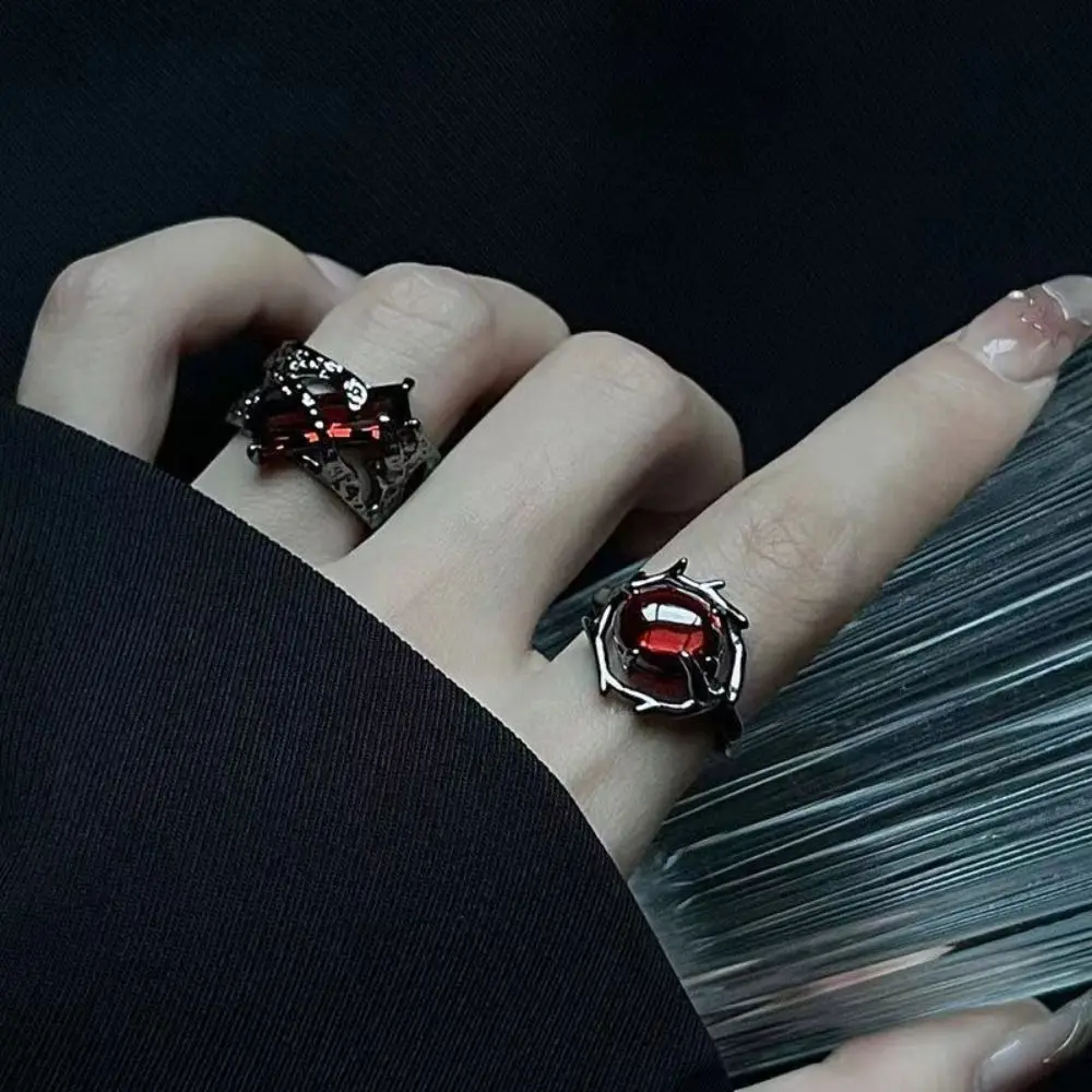 Vintage Geometric Rings Red Gem Jewelry Punk Ring for Men Women Retro Ring Punk Antique Finger Buckle
Vintage Geometric Rings Red Gem Jewelry Punk Ring for Men Women Retro Ring Punk Antique Finger Buckle