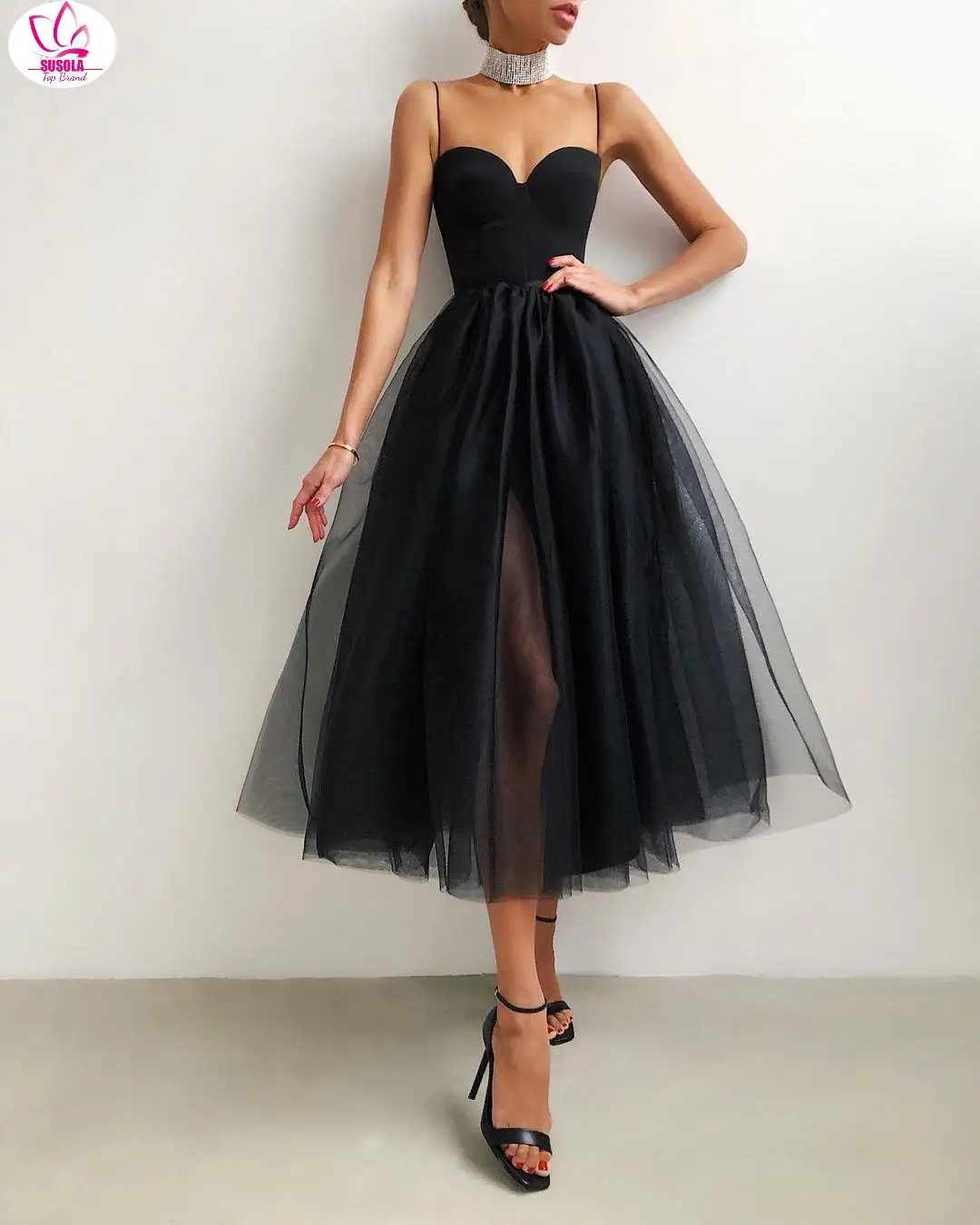 Sexy Hollow Out Solid Party Dress Women Elegant Halter Spliced Mesh A-Line Dresses Ladies Spaghetti Strap Fashion Dress Vestidos
Sexy Hollow Out Solid Party Dress Women Elegant Halter Spliced Mesh A-Line Dresses Ladies Spaghetti Strap Fashion Dress Vestidos