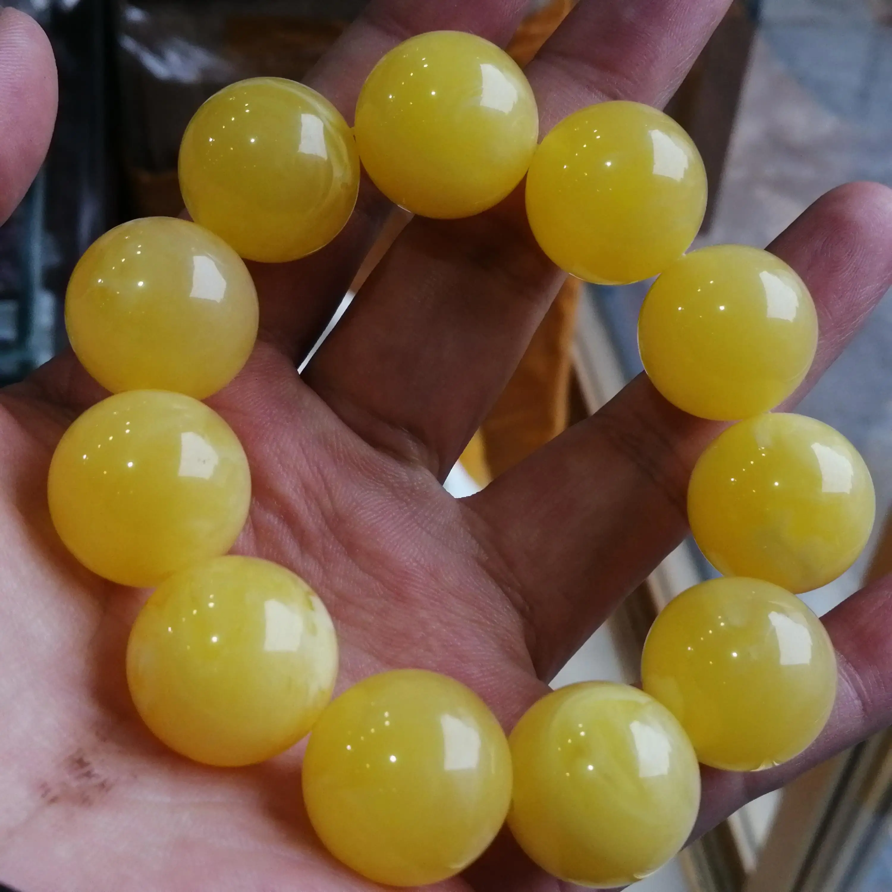 20mm Amber Beads Elastic Bracelet Men Women Healing Jewelry Natural Baltic Ambrum Beaded Bangles Lucky Amulet Succinum Bracelets
20mm Amber Beads Elastic Bracelet Men Women Healing Jewelry Natural Baltic Ambrum Beaded Bangles Lucky Amulet Succinum Bracelets