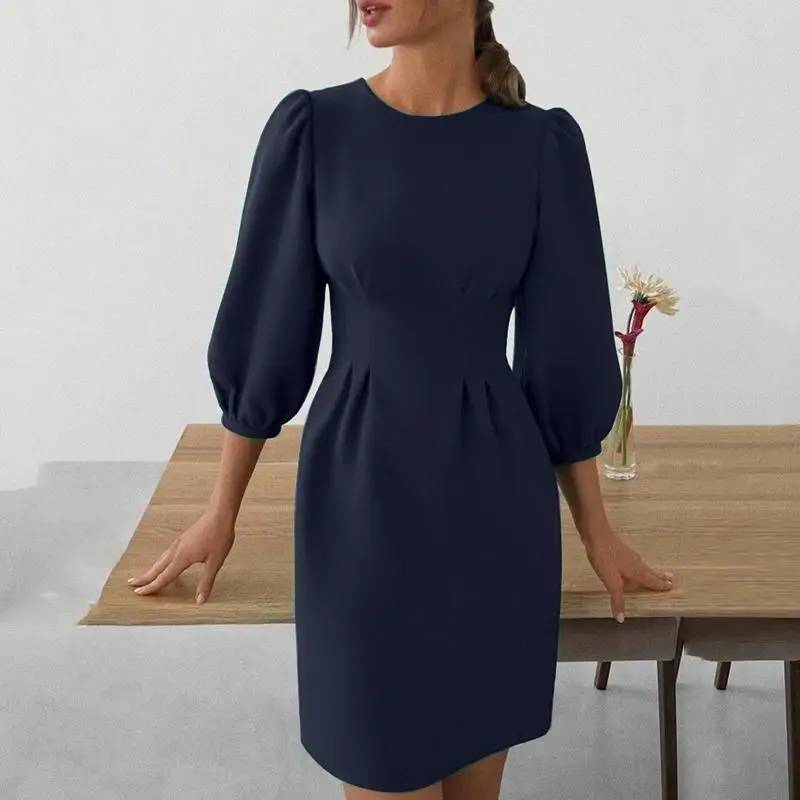 Женское плиссированное платье-мини с круглым вырезом и рукавом 3/4
Женское плиссированное платье-мини с круглым вырезом и рукавом 3/4