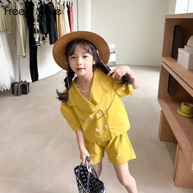 Freely Move New Summer Girls' Clothing Sets Casual Lapel Shirt And Shorts Fashion Baby Kids Outfit Children Girls Clothes Suit 
Freely Move New Summer Girls' Clothing Sets Casual Lapel Shirt And Shorts Fashion Baby Kids Outfit Children Girls Clothes Suit