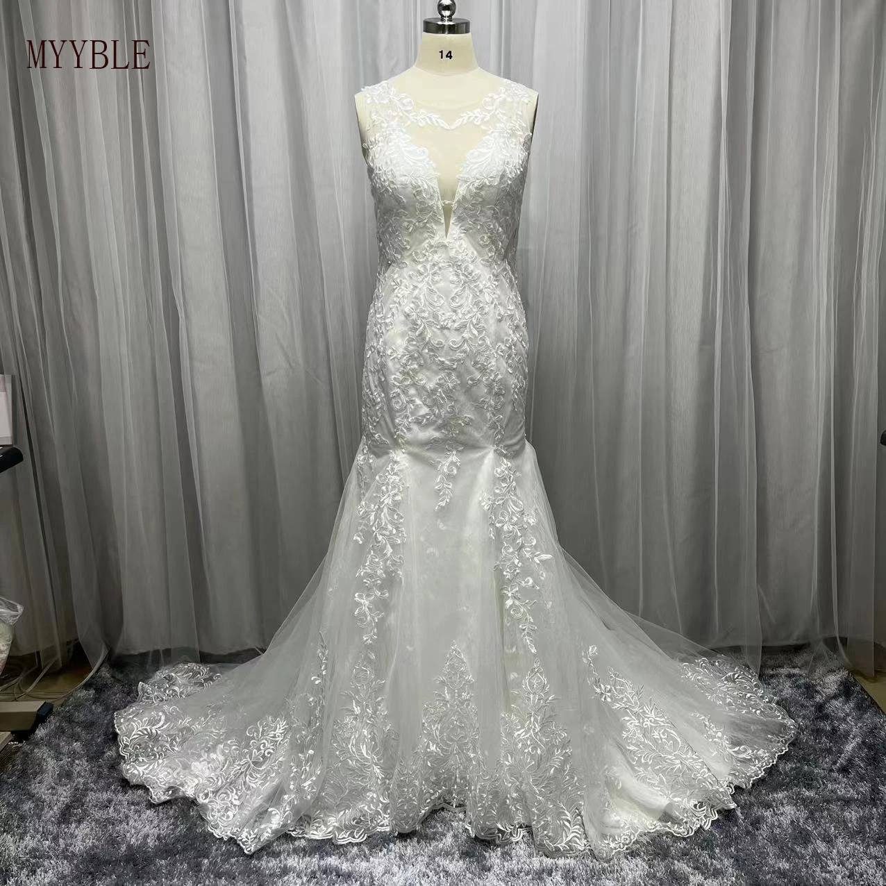 Custom Made 2023 New Arrival Real Photos Lace Mermaid Wedding Dress Sexy See Through Back Bridal Gowns 
Custom Made 2023 New Arrival Real Photos Lace Mermaid Wedding Dress Sexy See Through Back Bridal Gowns