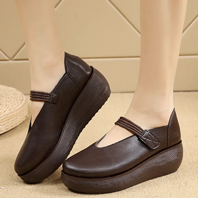 New Spring Retro Women Genuine PU Leather Shoes National Style Slope Heel Shoes Thick Sole Casual Shoe Ladies Platform Shoes
New Spring Retro Women Genuine PU Leather Shoes National Style Slope Heel Shoes Thick Sole Casual Shoe Ladies Platform Shoes