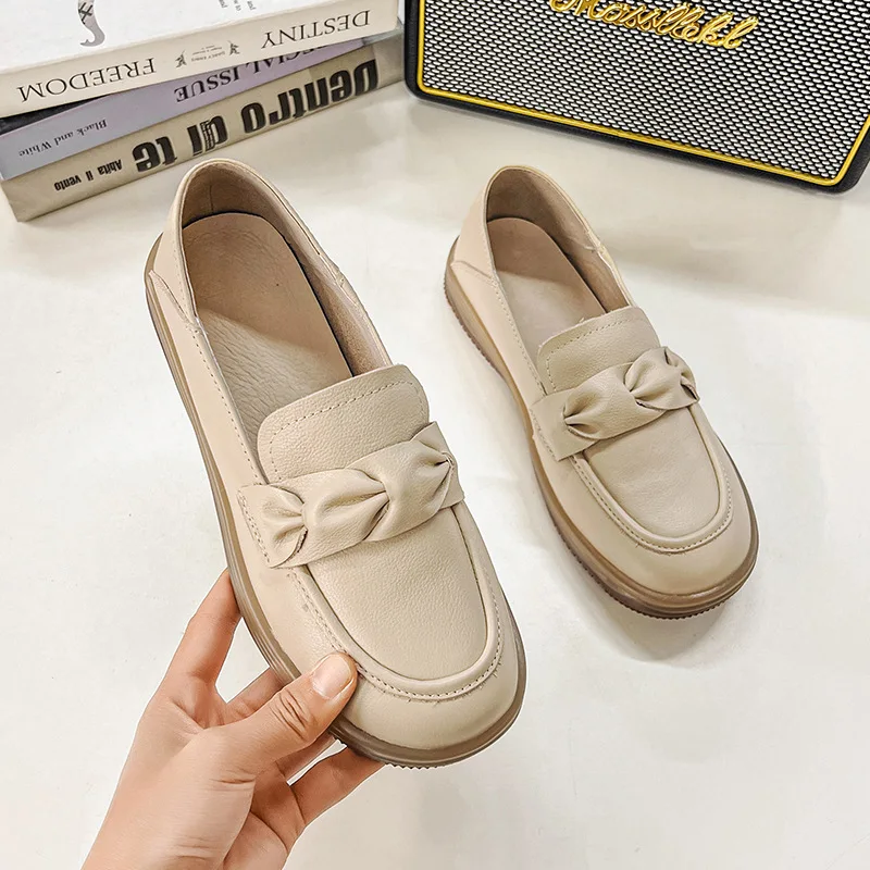 The First Layer of Cowhide Loafers Women's 2023 Summer New Soft Sole Soft Surface Small Leather Shoes a Pedal lazy Shoes
The First Layer of Cowhide Loafers Women's 2023 Summer New Soft Sole Soft Surface Small Leather Shoes a Pedal lazy Shoes