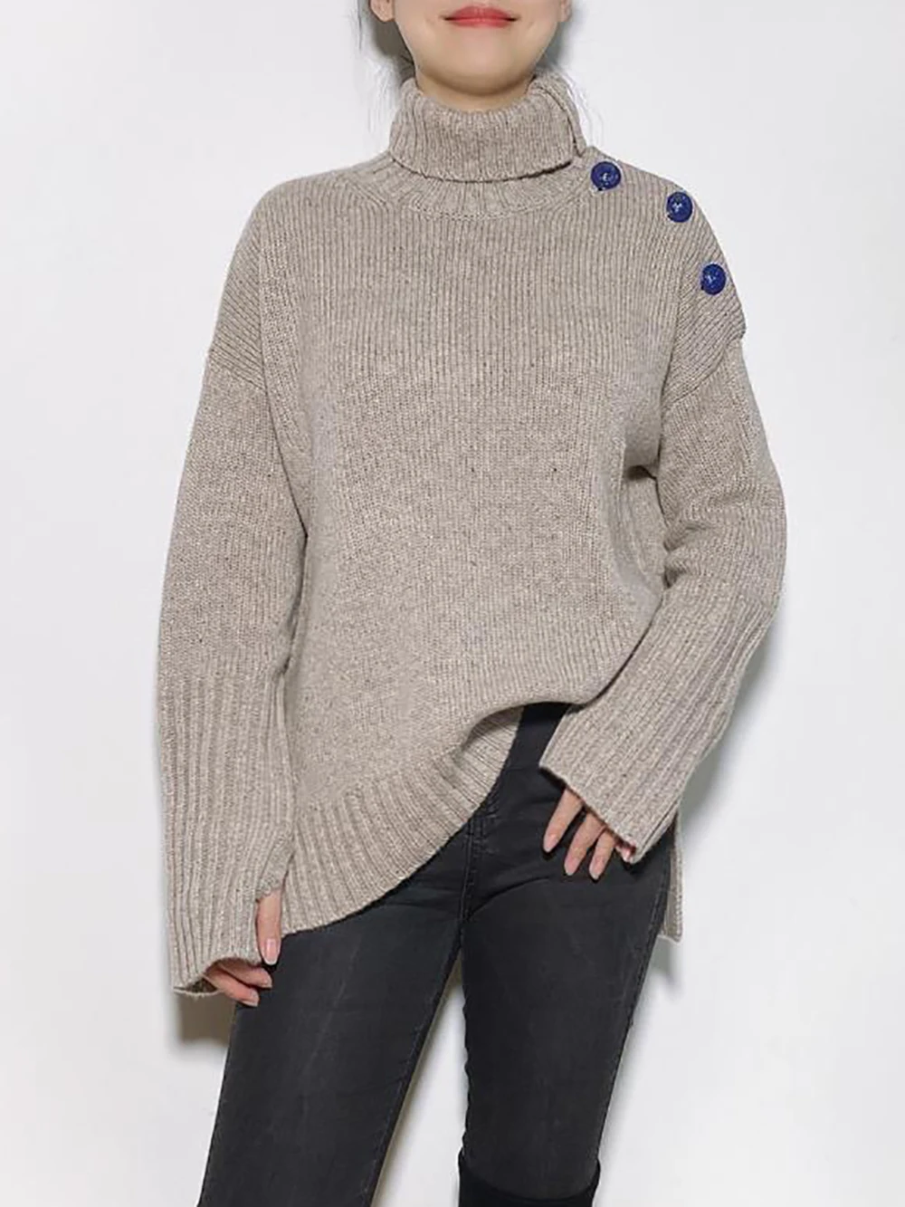 ZESSAM Solid Jacquard Knitted Cashmere Woman Sweater Long Sleeve Turtieneck Button Loose Female Pullover Classic Retro Lady Top
ZESSAM Solid Jacquard Knitted Cashmere Woman Sweater Long Sleeve Turtieneck Button Loose Female Pullover Classic Retro Lady Top