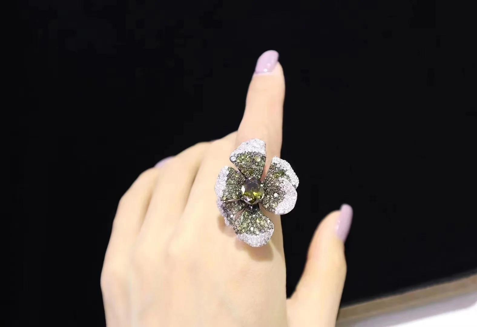 

olivine color 925 sterling silver with cubic zircon flower cocktail ring adjustable size fine women jewelry free shipping