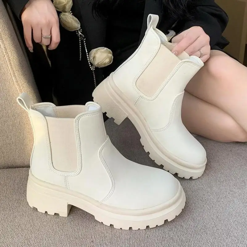 Женские ботинки челси на платформе, черные короткие ботильоны на массивной подошве в стиле панк и готика, ботинки с круглым носком Ytmtloy, Осен...
Женские ботинки челси на платформе, черные короткие ботильоны на массивной подошве в стиле панк и готика, ботинки с круглым носком Ytmtloy, Осен...