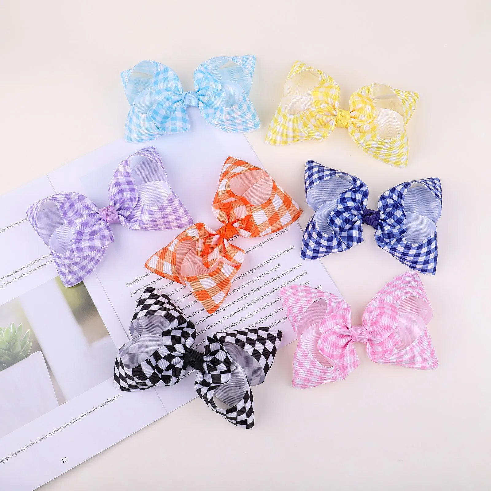 1PCS Children's Bow Hairpin Simple Student Dance Hairpin Houndstooth Duckbill Girl Hairpin Headwear Plaid Hair Accessories
1PCS Children's Bow Hairpin Simple Student Dance Hairpin Houndstooth Duckbill Girl Hairpin Headwear Plaid Hair Accessories