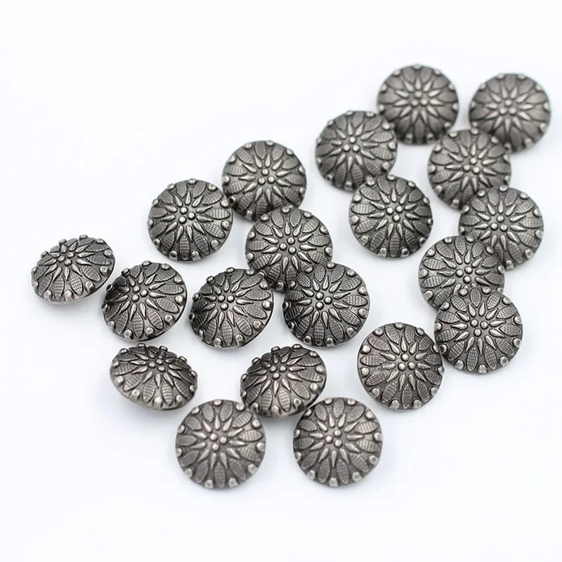 50pcs/bag 21mm Clothing Retro Buttons Men and Women Small Suit Coat Embossed Metal Antique Silver Buttons
50pcs/bag 21mm Clothing Retro Buttons Men and Women Small Suit Coat Embossed Metal Antique Silver Buttons