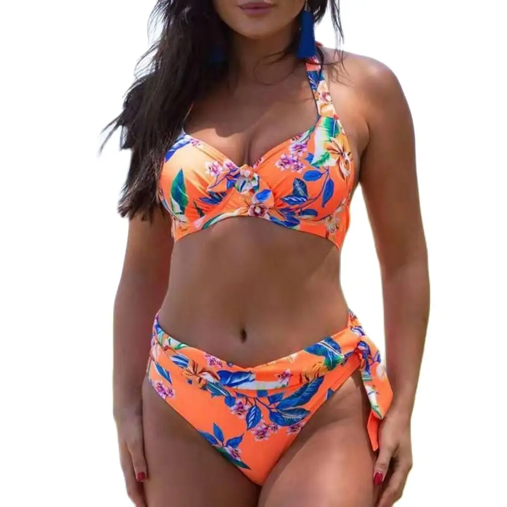 2 Pcs/Set Chic Women Swimsuit Set Padded Eye-catching Women Swimwear All Match Summer Lady Bikini
2 Pcs/Set Chic Women Swimsuit Set Padded Eye-catching Women Swimwear All Match Summer Lady Bikini
