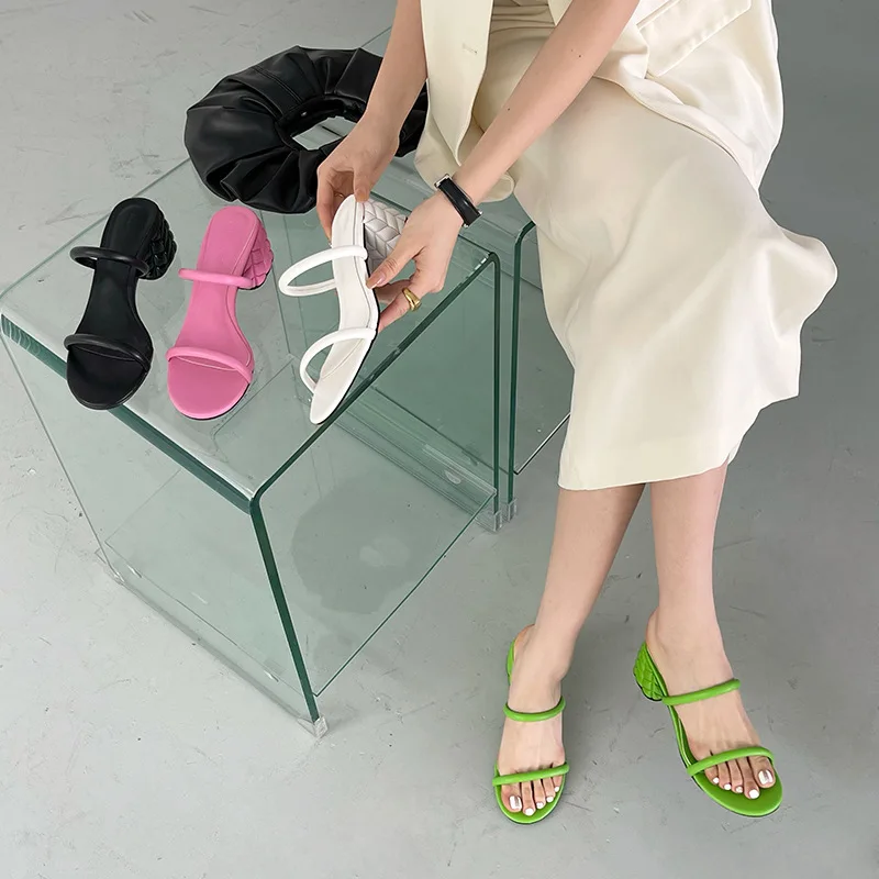 Туфли на низком каблуке, базовая римская обувь из искусственной кожи, на толстом каблуке 
Туфли на низком каблуке, базовая римская обувь из искусственной кожи, на толстом каблуке