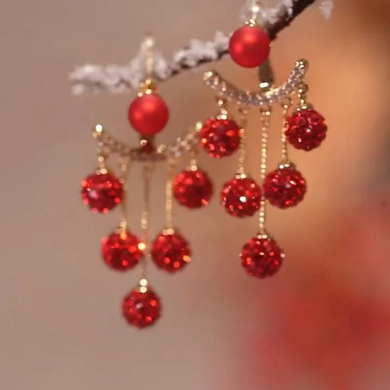Rhinestone Ball Tassel Earrings Silver Needle Fashion Red Long Earrings For Women 
Rhinestone Ball Tassel Earrings Silver Needle Fashion Red Long Earrings For Women