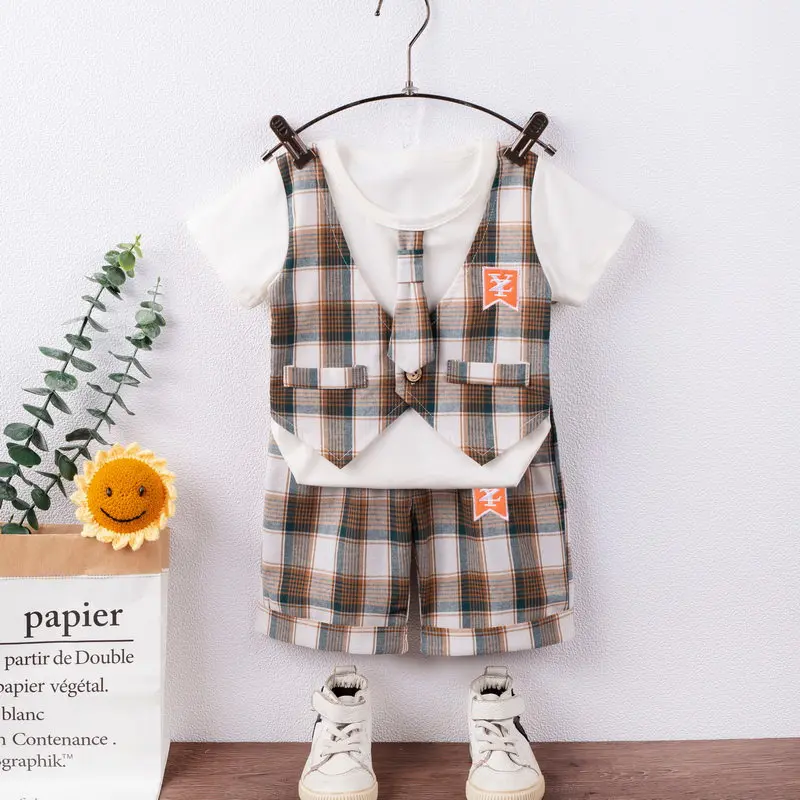 Summer Kids Boys Clothes Baby Gentleman High Qulity Short Sleeve Plaid Patchwork Vest T Shirt Pants Toddler Boy Clothing Casual
Summer Kids Boys Clothes Baby Gentleman High Qulity Short Sleeve Plaid Patchwork Vest T Shirt Pants Toddler Boy Clothing Casual
