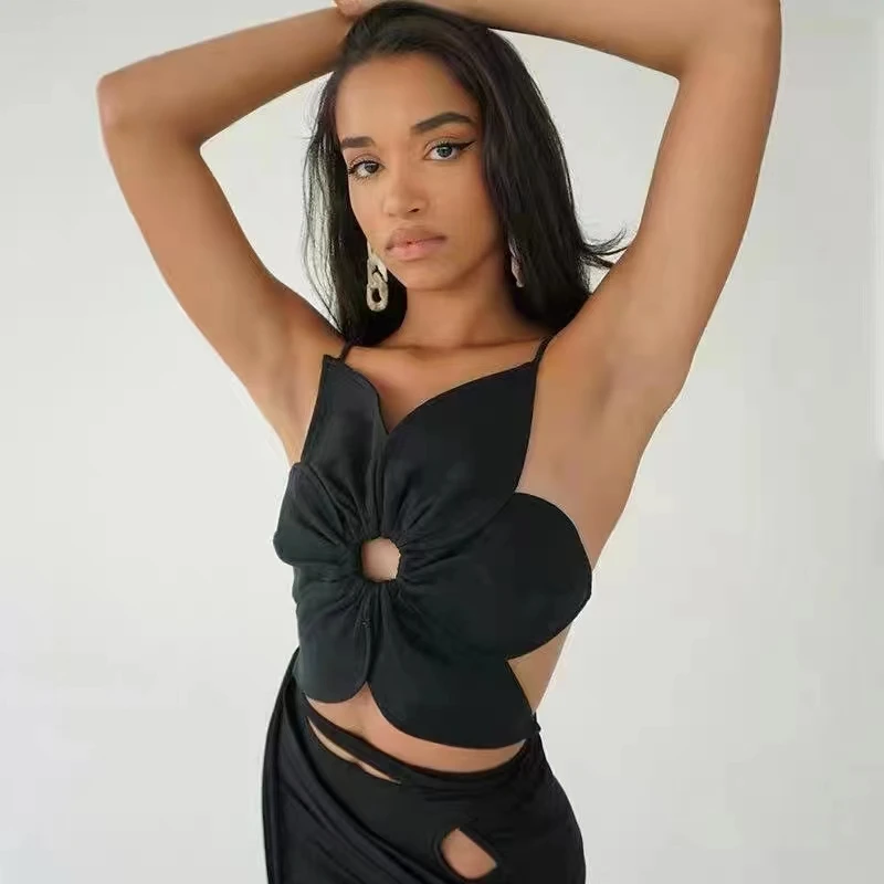 Petal-Style Sling Female 2022 New Summer Street Shooting Vacation Outside Wearing Solid Color Hollow Backless Lace-Up Short Top
Petal-Style Sling Female 2022 New Summer Street Shooting Vacation Outside Wearing Solid Color Hollow Backless Lace-Up Short Top