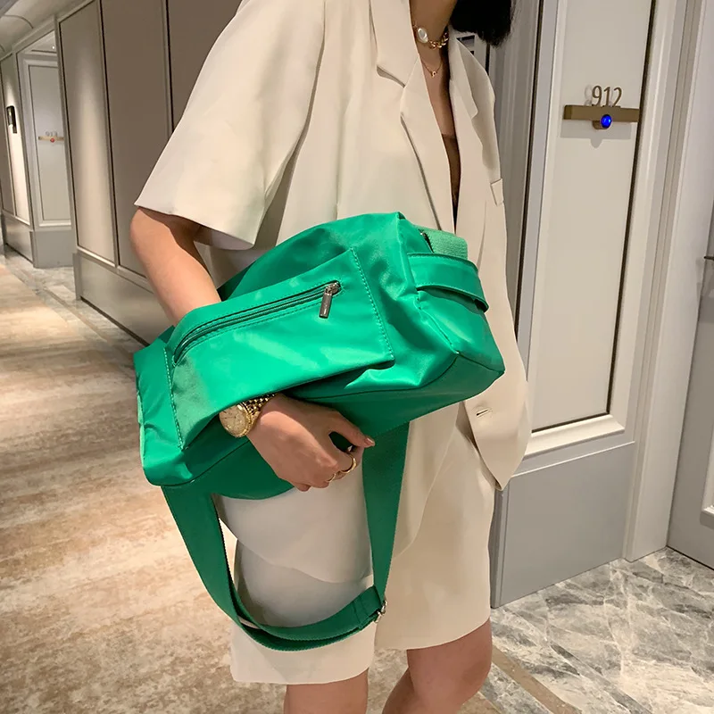 Large Capacity Oxford Shoulder Bags Solid Soft sports yoga bag Travel Bag for Women FashionCloth Handbags Large Tote For Girls
Large Capacity Oxford Shoulder Bags Solid Soft sports yoga bag Travel Bag for Women FashionCloth Handbags Large Tote For Girls