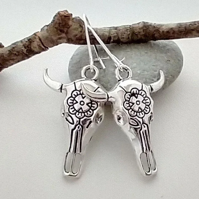 

New Fashion Bull's Head Hook Earrings Handmade Accessories Silver Color Carved Flower Metal Animal Dangle Earrings for Women