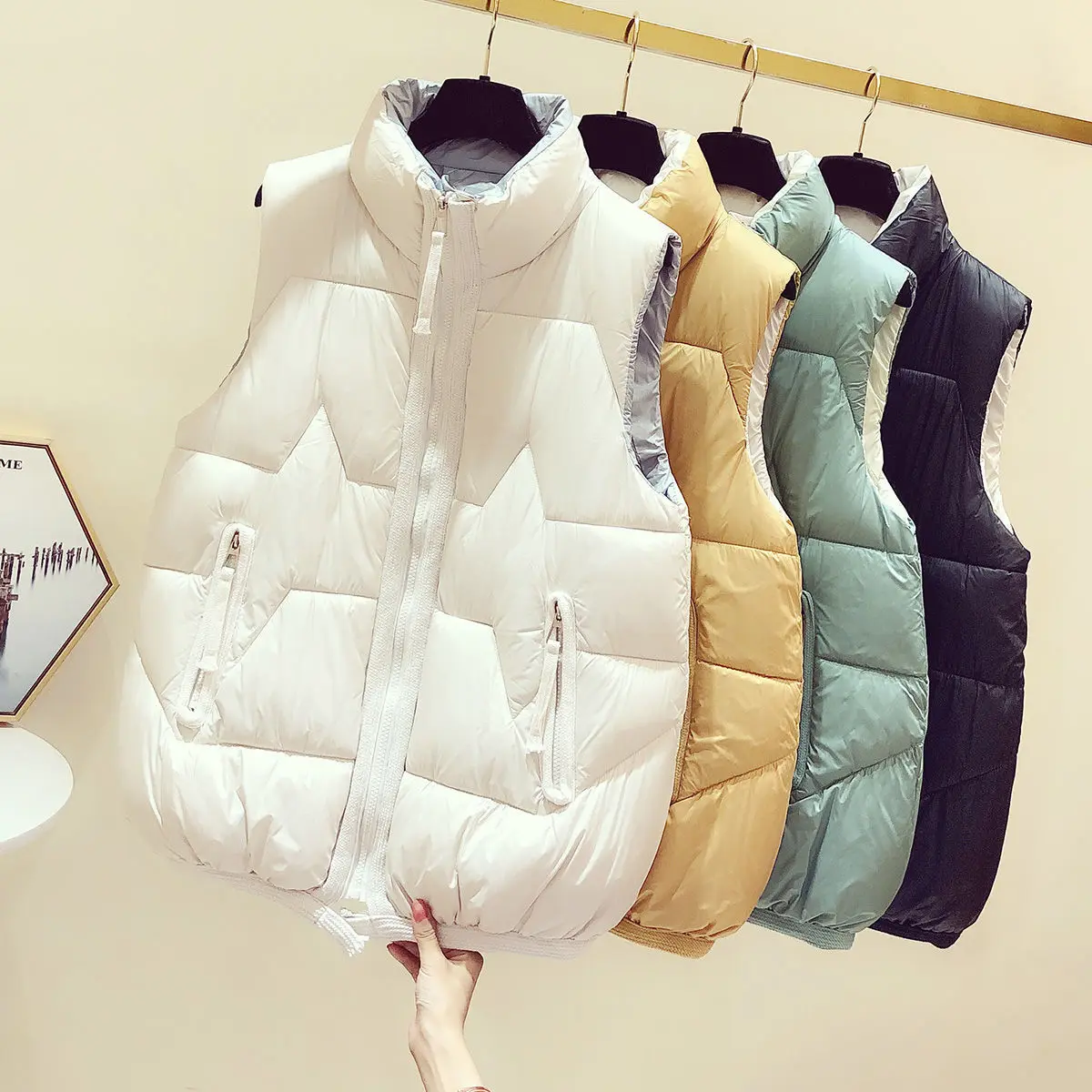 Solid Warm Women Vest Cotton Padded Winter Sleeveless Jacket With Zipper Turn Down Collar Casual Vests Loose Waistcoat L07
Solid Warm Women Vest Cotton Padded Winter Sleeveless Jacket With Zipper Turn Down Collar Casual Vests Loose Waistcoat L07