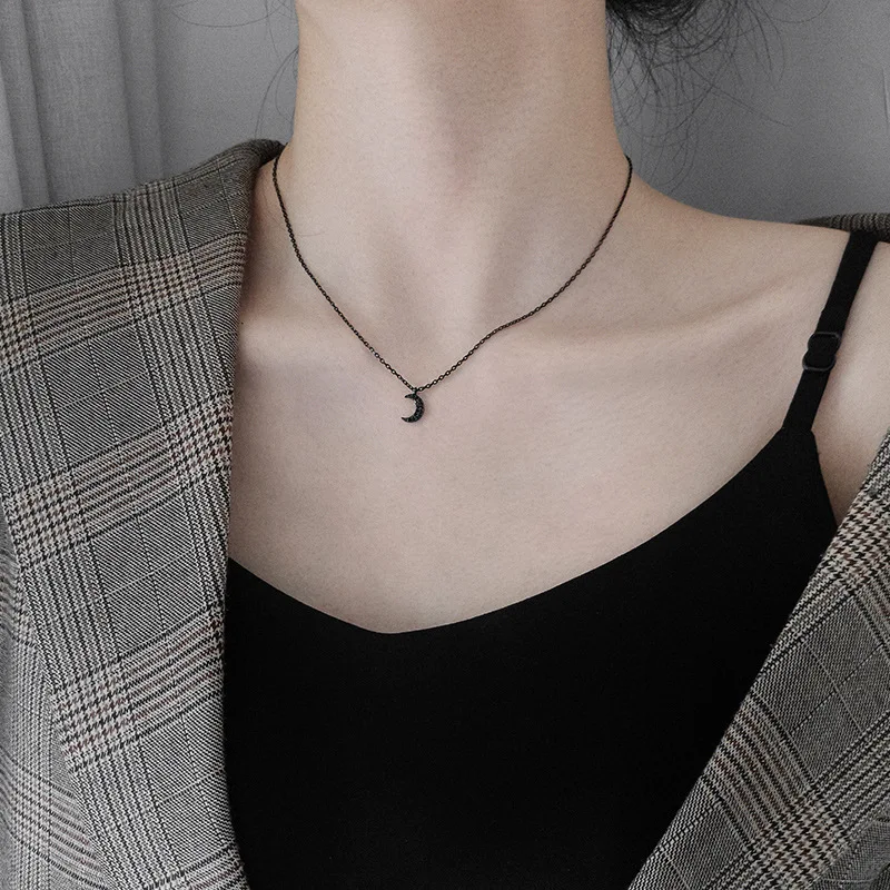 

Black Moon Pendant Necklaces Clavicle Chain For Women Zinc Alloy Sweater Choker Girls Birthday Collarbone Chain Necklace Jewelry