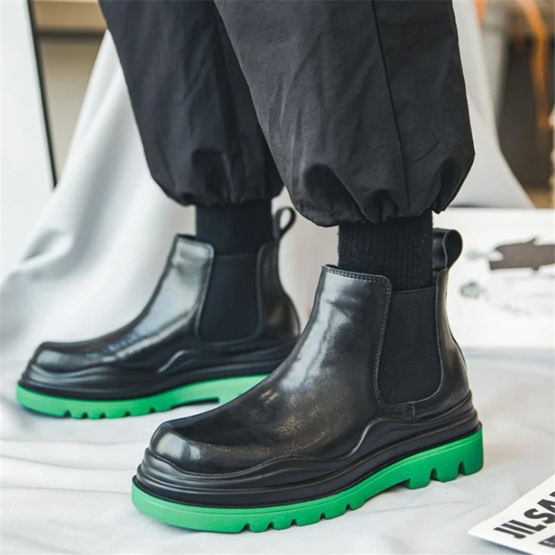 Men Ankle Boots Retro Casual Genuine Leather Chelsea Boots Slip On Male Shoes Mens British Tooling Platform Short Boots
Men Ankle Boots Retro Casual Genuine Leather Chelsea Boots Slip On Male Shoes Mens British Tooling Platform Short Boots