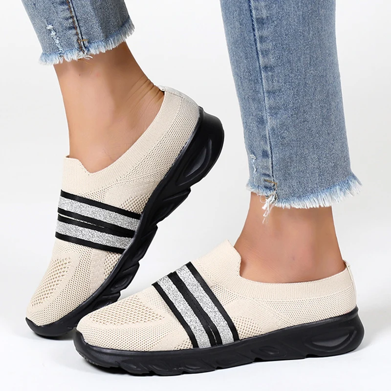 Женские летние дышащие сетчатые кроссовки, полосатые вязаные слипоны для прогулок, Женская Удобная мягкая подошва, повседневная обувь на плоской подошве
Женские летние дышащие сетчатые кроссовки, полосатые вязаные слипоны для прогулок, Женская Удобная мягкая подошва, повседневная обувь на плоской подошве