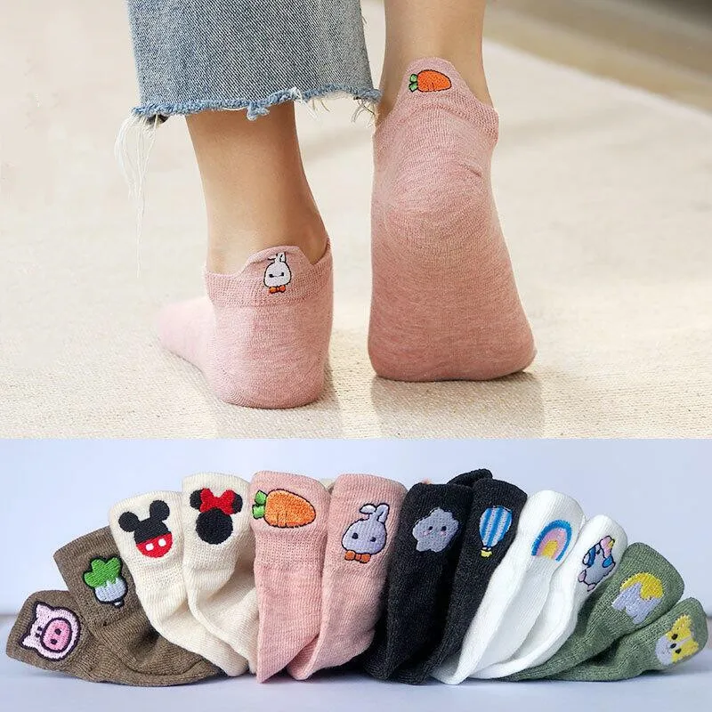 Simple fashion trend female boat socks cartoon bear cow rabbit Shiba Inu cat embroidered socks cute girl pattern socks
Simple fashion trend female boat socks cartoon bear cow rabbit Shiba Inu cat embroidered socks cute girl pattern socks