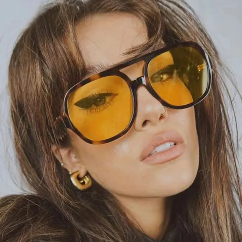 2022 Trend Pilot Sunglasses Women Vintage Brand Designer Sun Glasses Female New Oversized Popular Glasses Eyewear Shades UV400
2022 Trend Pilot Sunglasses Women Vintage Brand Designer Sun Glasses Female New Oversized Popular Glasses Eyewear Shades UV400