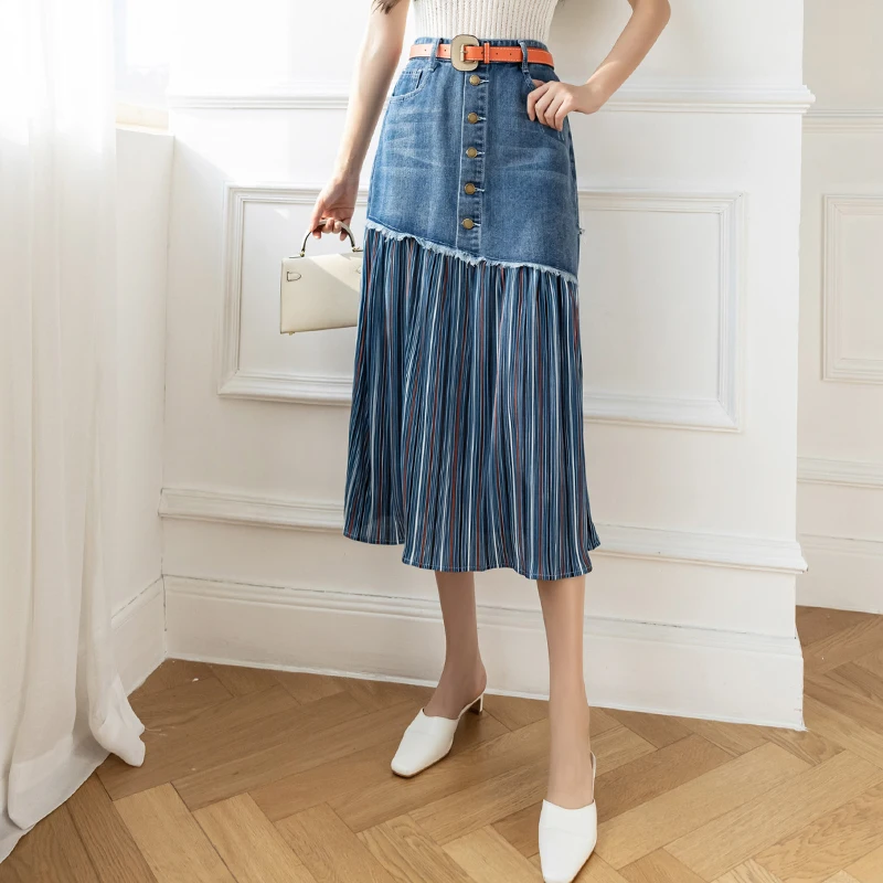 2023 women high waist denim skirt women's splicing striped midi skirt female elegant slimming a-line skirt
2023 women high waist denim skirt women's splicing striped midi skirt female elegant slimming a-line skirt