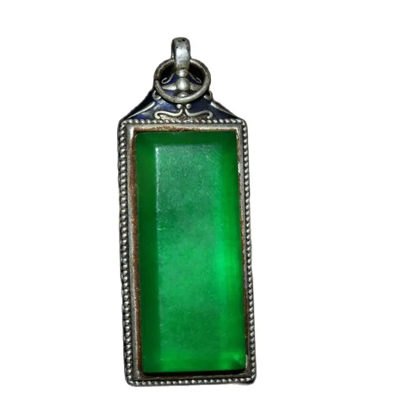Silver Pendant Old Craft Made Green Jade Inlaid Tibetan Silver Cloisonne Jewelry From The Countryside
Silver Pendant Old Craft Made Green Jade Inlaid Tibetan Silver Cloisonne Jewelry From The Countryside