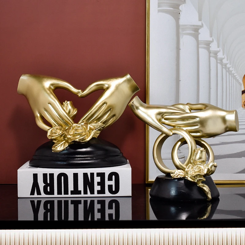 European-style simple and immediately rich resin crafts office study living room home decorations porch TV cabinet decorations
European-style simple and immediately rich resin crafts office study living room home decorations porch TV cabinet decorations