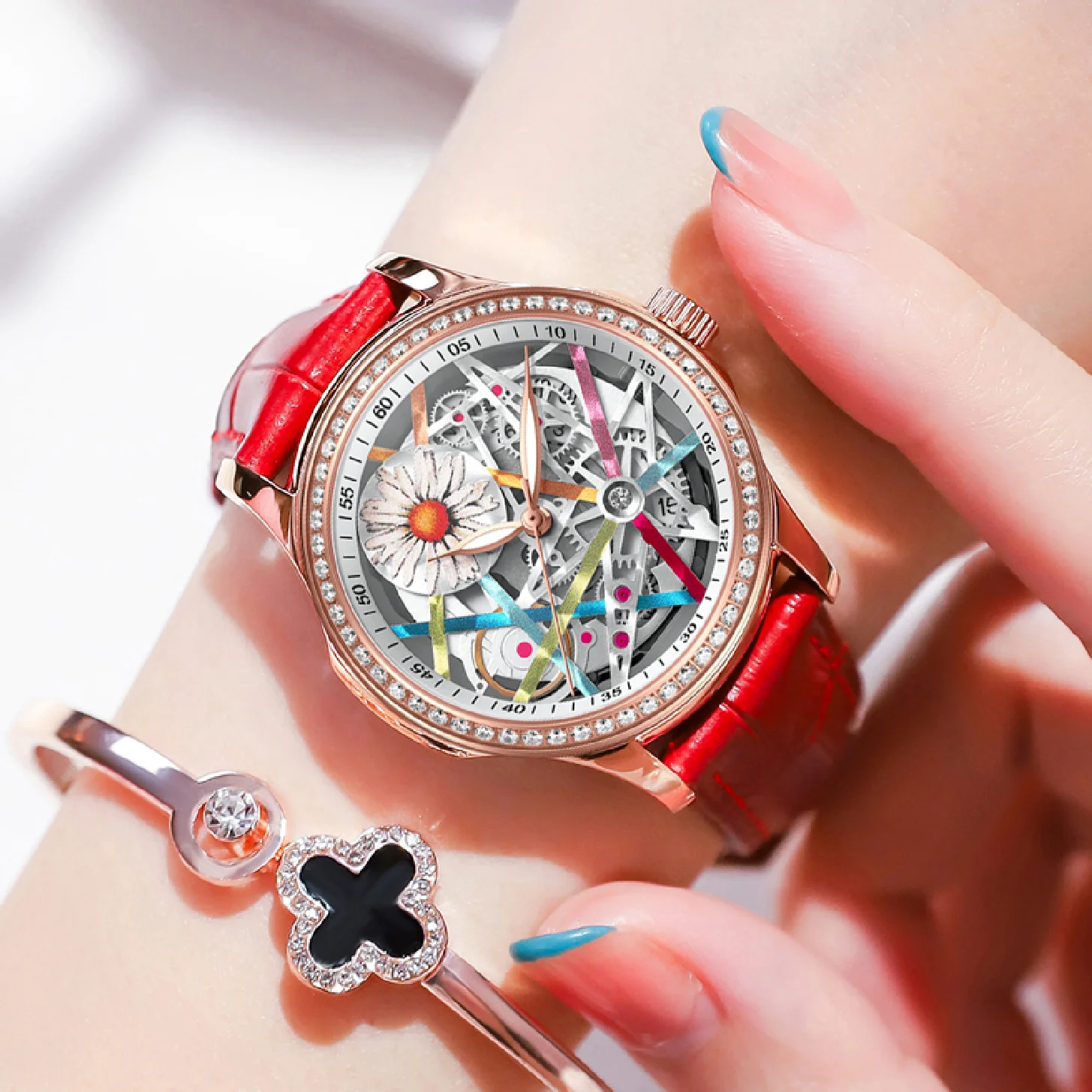 HANBORO Watch Women's Little Daisy Fashion Temperament Inlaid Diamond Watch Minority Luxury Women's Watch
HANBORO Watch Women's Little Daisy Fashion Temperament Inlaid Diamond Watch Minority Luxury Women's Watch