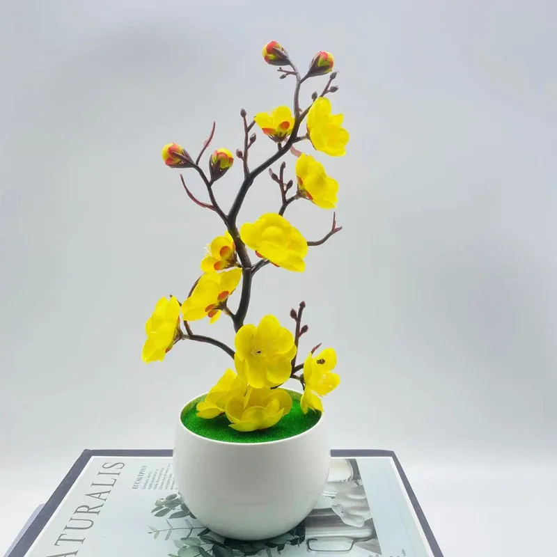Искусственный бонсай из пластика
Искусственный бонсай из пластика
