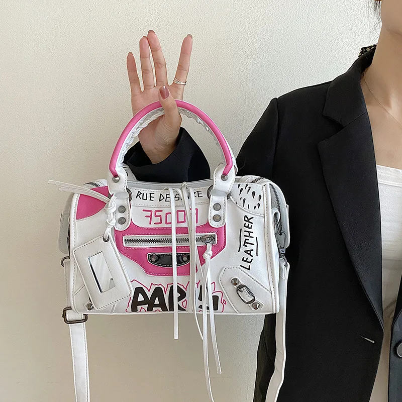 Luxury Brands Women's Bag New Fashion Rivet Graffiti Messenger Small Square Bags Purses and Handbags Designer High Quality Party 
Luxury Brands Women's Bag New Fashion Rivet Graffiti Messenger Small Square Bags Purses and Handbags Designer High Quality Party