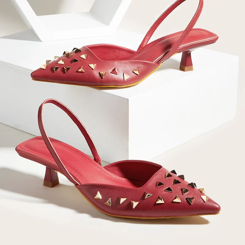 2022 spring new pointed shallow mouth single shoes women flat leather rivet boat shoes low-heeled women's shoes are not tired wi
2022 spring new pointed shallow mouth single shoes women flat leather rivet boat shoes low-heeled women's shoes are not tired wi