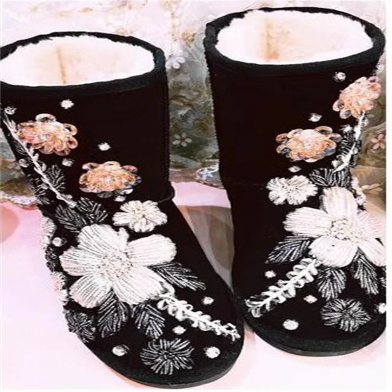 Autumn and winter new handmade ribbon national all-match cowhide flat mid-barrel women's cotton shoes snow boots 35-40
Autumn and winter new handmade ribbon national all-match cowhide flat mid-barrel women's cotton shoes snow boots 35-40