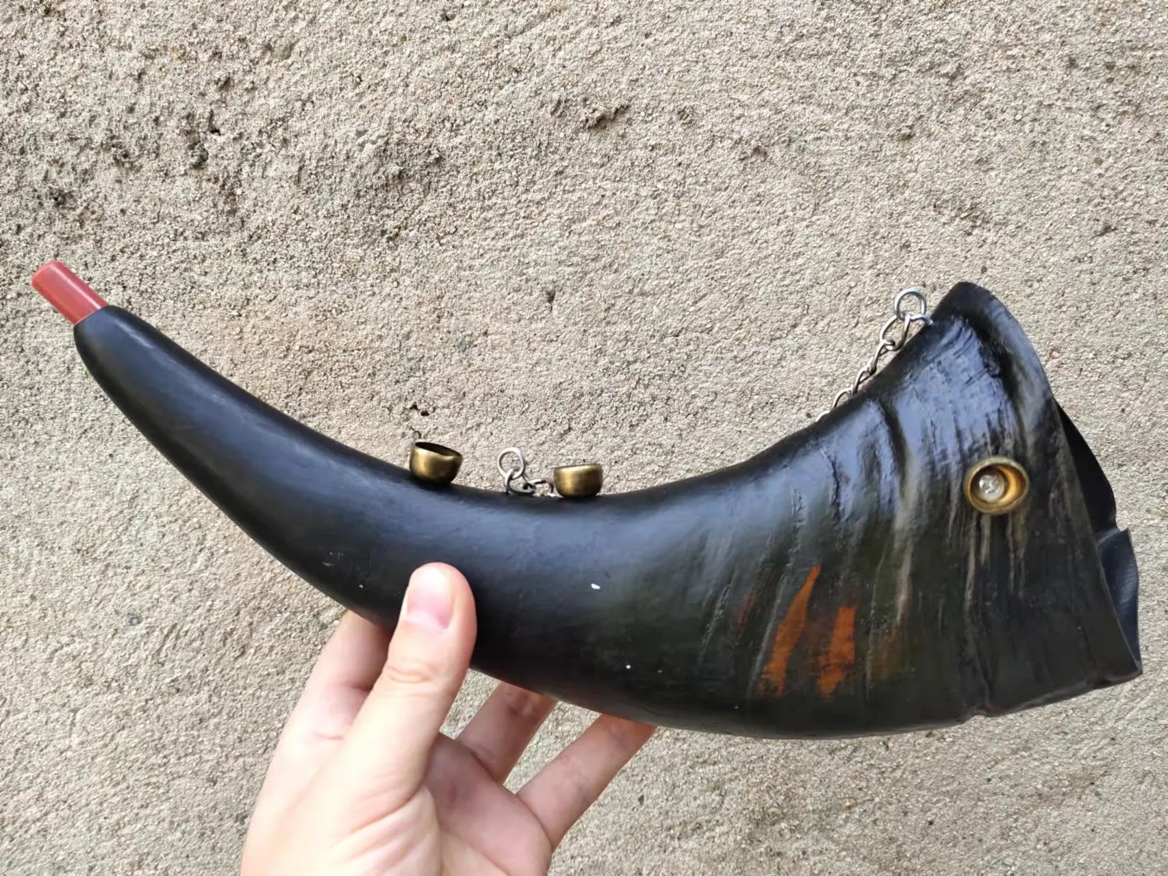 7.8 inches OR 20CM folk custom vintage Large Cow Sounding Bugle Horn blowing Viking Norse Medieval Reenactmen Tibet
7.8 inches OR 20CM folk custom vintage Large Cow Sounding Bugle Horn blowing Viking Norse Medieval Reenactmen Tibet