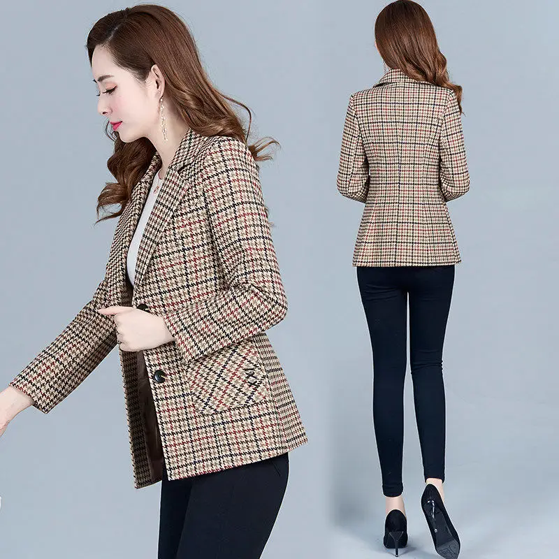 Women Fashion Office Wear Single Breasted Check Blazers Coat Vintage Long Sleeve Mother Outerwear Female Chic Tops Plaid Blazers
Women Fashion Office Wear Single Breasted Check Blazers Coat Vintage Long Sleeve Mother Outerwear Female Chic Tops Plaid Blazers