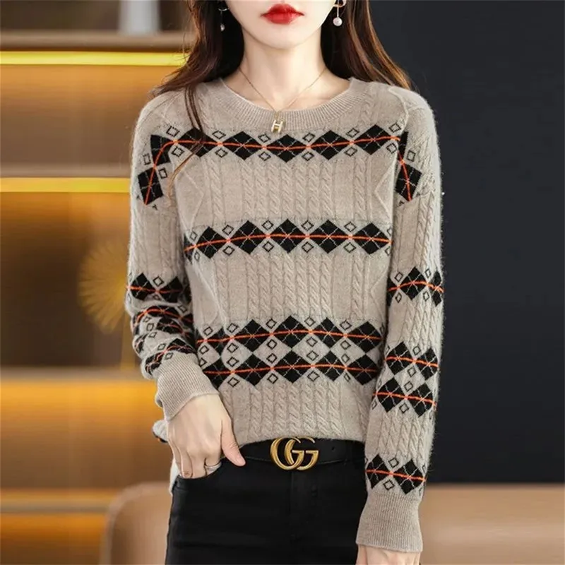 Autumn/Winter Sweater Women's Patchwork Round Neck Rhombus Plaid Striped Knit Jumper Loose Fashion Commute Female Clothing ZM395
Autumn/Winter Sweater Women's Patchwork Round Neck Rhombus Plaid Striped Knit Jumper Loose Fashion Commute Female Clothing ZM395