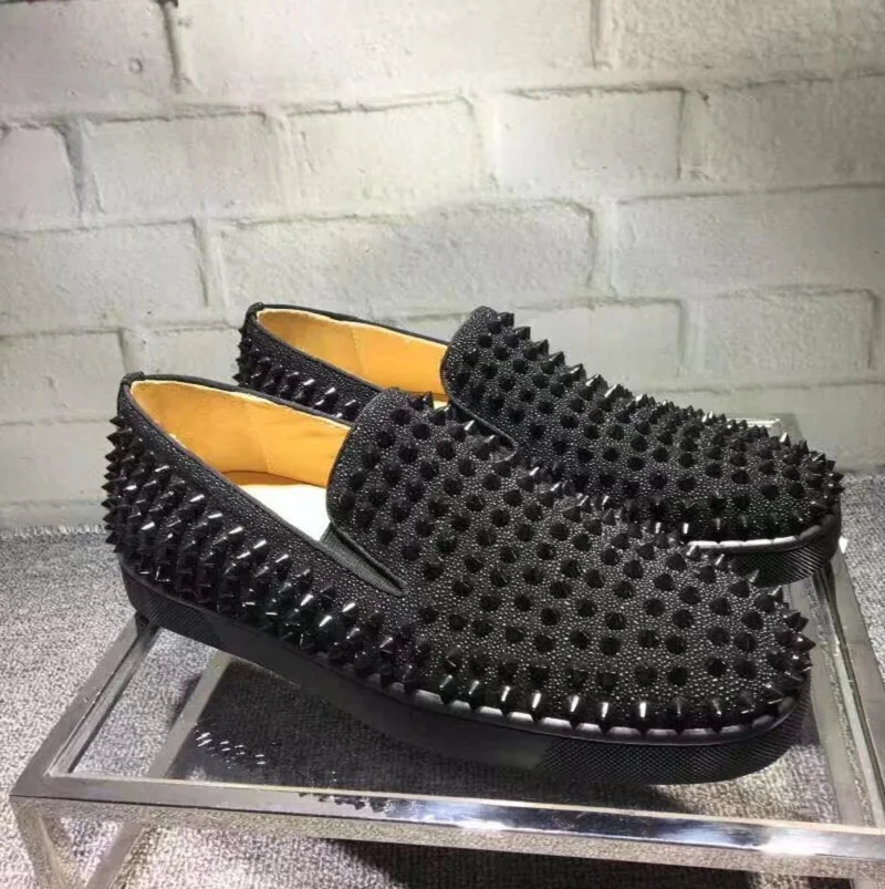 New Luxury Black Flat Shoes Casual Shoes Low Top Red Bottom Men's Spikes Round Head Casual Shoes Sports Shoes
New Luxury Black Flat Shoes Casual Shoes Low Top Red Bottom Men's Spikes Round Head Casual Shoes Sports Shoes