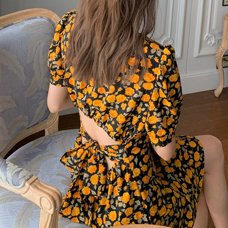 Dresses Summer 2022 Ladies New French Floral Dress Sweet Square Neck Yellow Purple Chiffon Short Sleeve High Waist Dress Female
Dresses Summer 2022 Ladies New French Floral Dress Sweet Square Neck Yellow Purple Chiffon Short Sleeve High Waist Dress Female