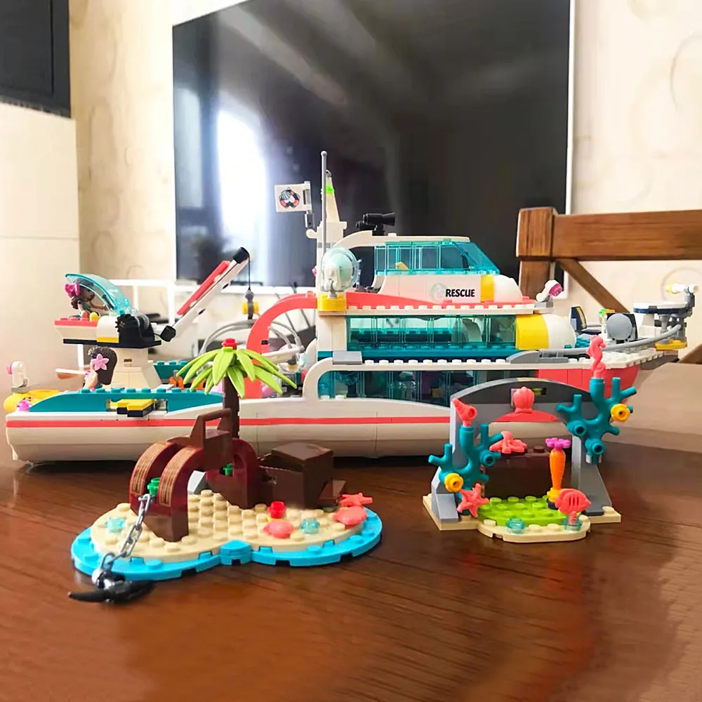 Heartlake 11373 Girl Search and Rescue Team Sea Love Ship Boat Moc Building Block Bricks Model Compatible with 41381Toys 908pcs
Heartlake 11373 Girl Search and Rescue Team Sea Love Ship Boat Moc Building Block Bricks Model Compatible with 41381Toys 908pcs