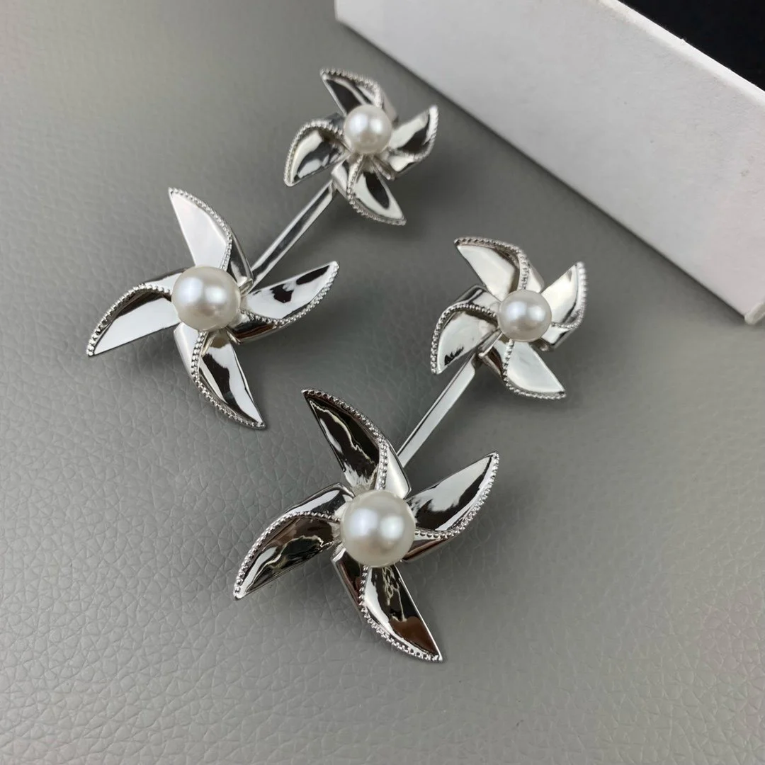 

NEW IN2022 Hot Trend Rotating Windmill Pearl Earrings Beauty Ear Studs Everyday Wear Versatile Jewelry Atmosphere Banquet