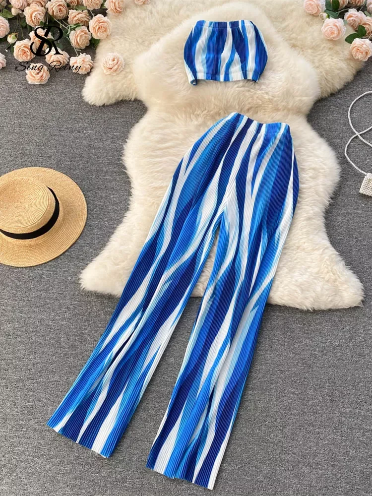 SINGREINY Vacation Summer Women Sexy Set 2022 Fashion Elastic Waist Short Tops Ruched Slim Ladies Temperament Two Piece Sets
SINGREINY Vacation Summer Women Sexy Set 2022 Fashion Elastic Waist Short Tops Ruched Slim Ladies Temperament Two Piece Sets