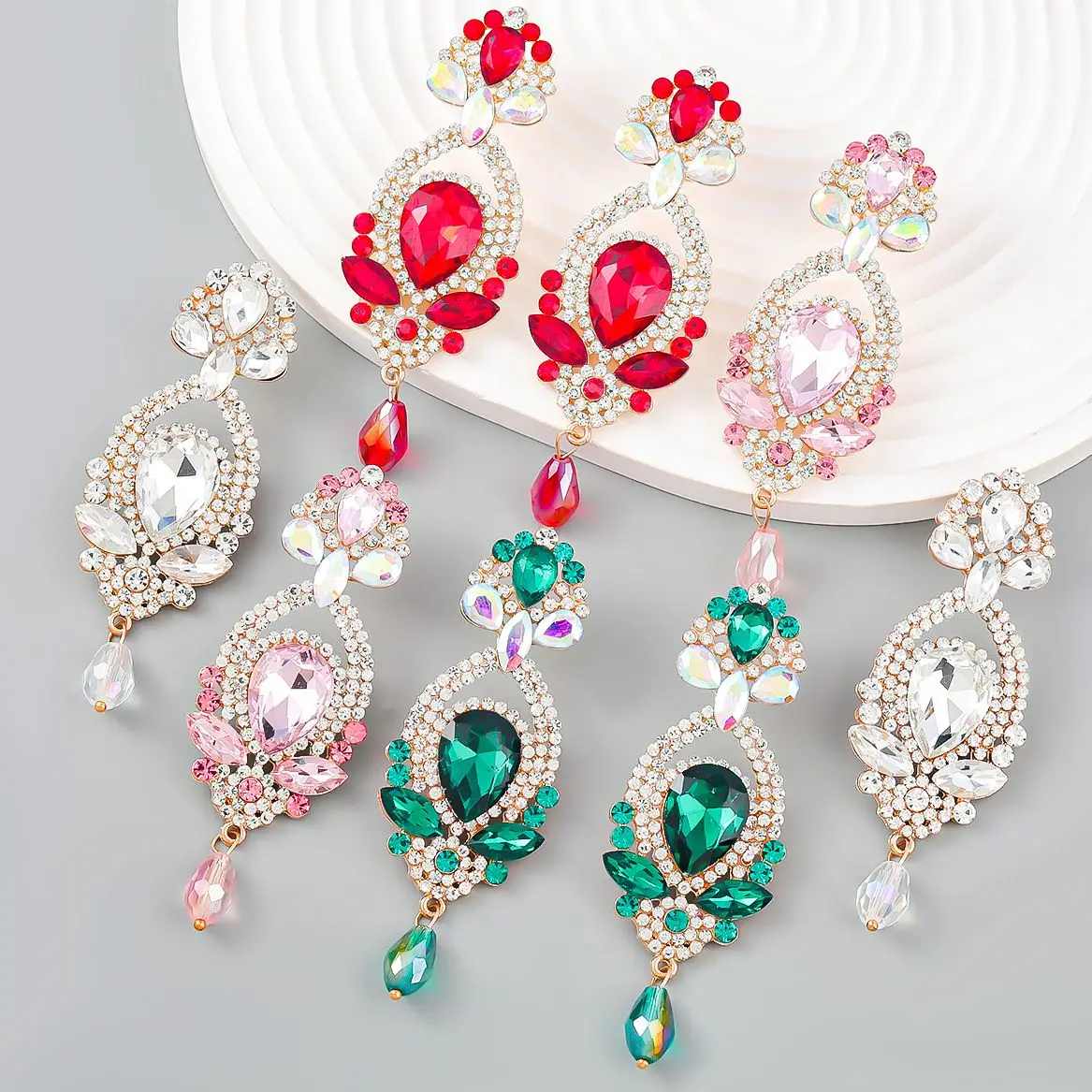 2022 New in Colored Rhinestone Water Drop Earrings for Woman Party Cheap Items with Free Shipping
2022 New in Colored Rhinestone Water Drop Earrings for Woman Party Cheap Items with Free Shipping